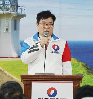 자유통일당 김헌수.