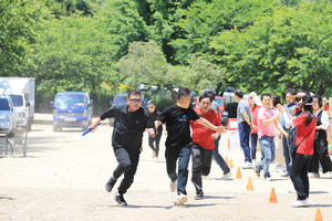 113년의 긴 역사를 자랑하는 결성초등학교에서 동문 체육대회가 성황리에 개최됐다.