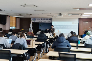 충남마을학교공동체의 지속가능한 성장을 도모하기 위한 ‘2024 홍성행복교육지구 마을교사 성장 지원 연수’가 지난 2월 홍성교육지원청·갈산토기 일원에서 실시됐다.