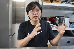 홍성 곡물을 주원료로 한 홍성 대표 지역특산주 ‘홍성 삼양주’에 대해 설명하고 있는 이재호 대표.