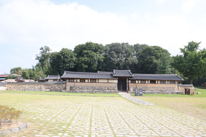 부여 동학농민군 총본부(중리 민 참의 집·여흥민씨 고택).