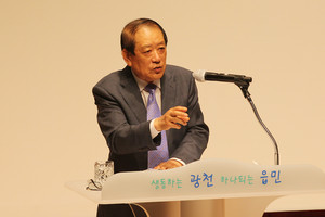 충남도청소재지 내포신도시에서 편기범 회장의 강의가 펼쳐진다.