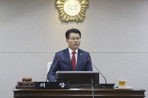 홍성군의회 김덕배 의장.