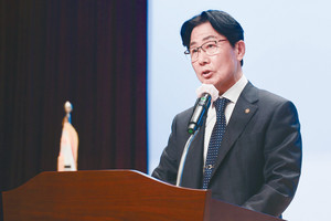 제21대 홍성문화원 배상목 취임원장이 취임사를 통해 당찬 포부를 밝히고 있다.