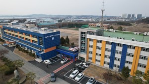 충남반도체마이스터고등학교 전경.