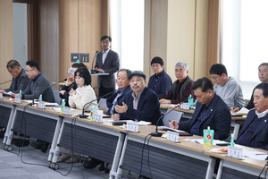 예산군농어업회의소 김일영 회장과 읍면 지회장, 분과장.&nbsp;