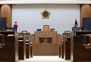 충남도의회 전경.