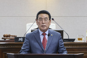 제312회 홍성군의회 임시회 폐회식에서 5분 자유발언에 나선 장재석 의원.