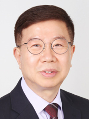 이성복&nbsp;대한고령친화산업학회 이사충남사회서비스원 감사충남지속가능발전협의회 위원칼럼·독자위원