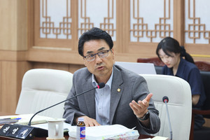 권영식 의원.