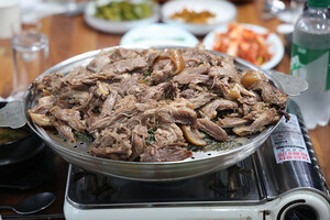 개고기 수육.