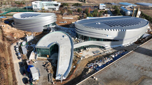 충남스포츠센터 공사현장 전경. 마무리 공사가 한창이다.