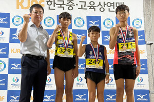 대회 신기록을 세우며 금메달을 수상한 정재희(홍남초)&nbsp;선수.&nbsp;