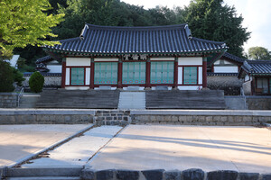 공주향교 강학루(오강포 순절지) 터.