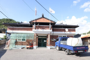 &nbsp;영동군 용화면 용강리마을회관.