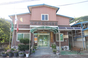 &nbsp;영동군 용화면 여의리마을회관.