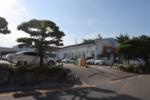 옛 서령학교 터(현 서산시청 수도과).