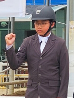 승마 장애물70cm 금메달을 따낸 최서준 선수.
