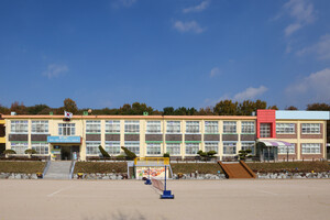 서부면 남당리에 위치한 신당초등학교.