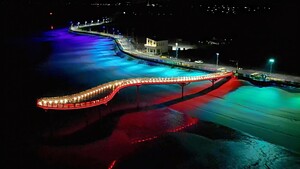 남당무지개도로 야간 풍경.