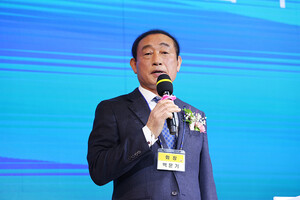 백문기 재경금마면민회장이 이임사로 인사말을 전하며, 새롭게 구성된 집행부의 앞으로의 활약에 대한 기대감을 표했다.