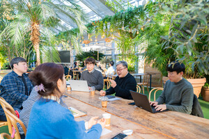 <공동취재단>이 지난 12일 대전 플레이스 플로라에서 김종원 (사)한국축제문화진흥협회 이사장을 인터뷰했다. &nbsp;