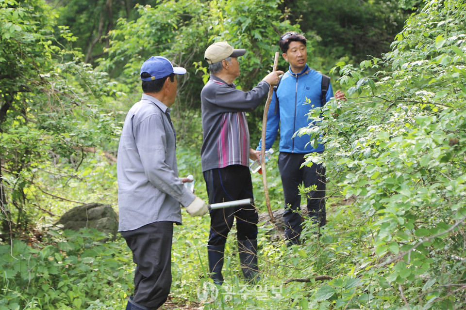 지난 14일 내년 사업을 위한 둘레길 현장 답사.