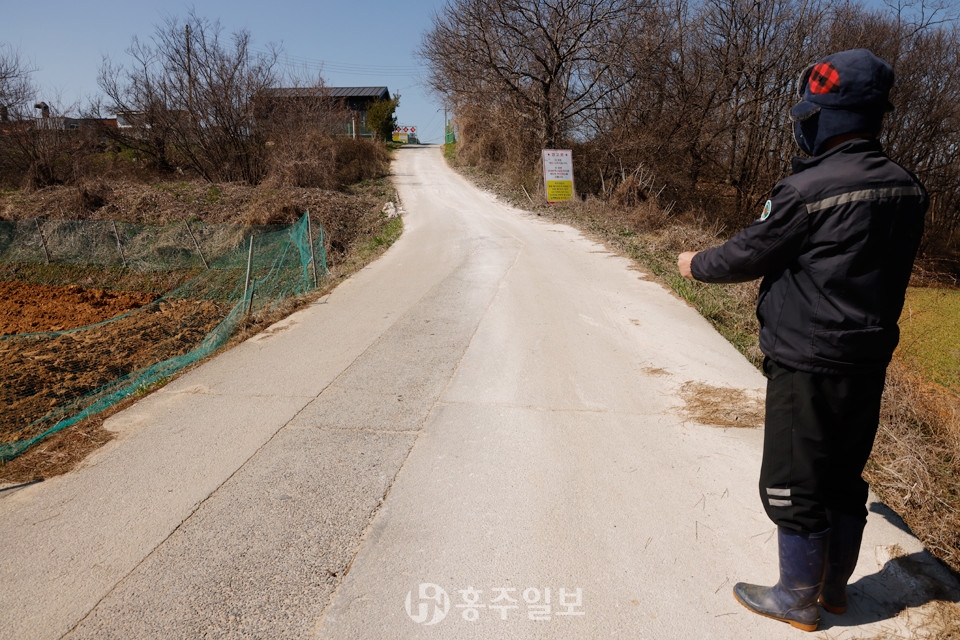 아아, 여보세유~ 이장입니다! 사진